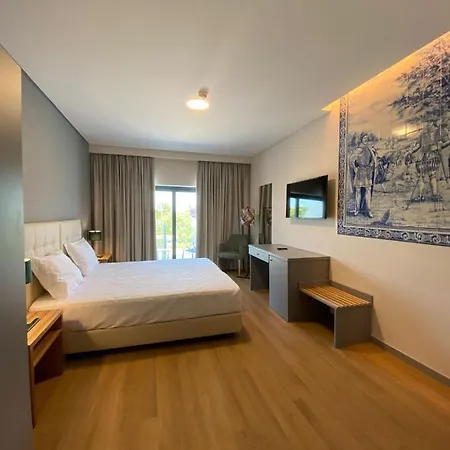 Rey & Hotel Vila de Rei