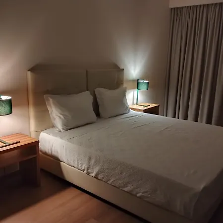 Rey & 4* Vila de Rei