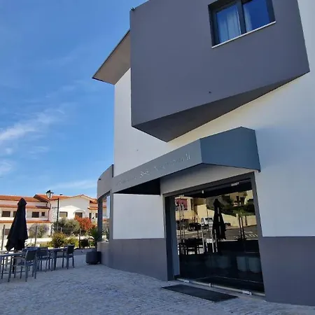 Rey & 3* Vila de Rei