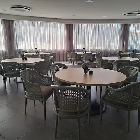 Rey & 3* Vila de Rei